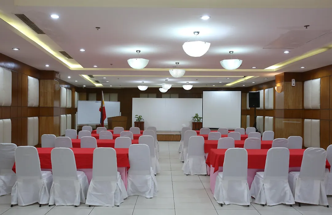 Crown Regency Hotel & Towers-1